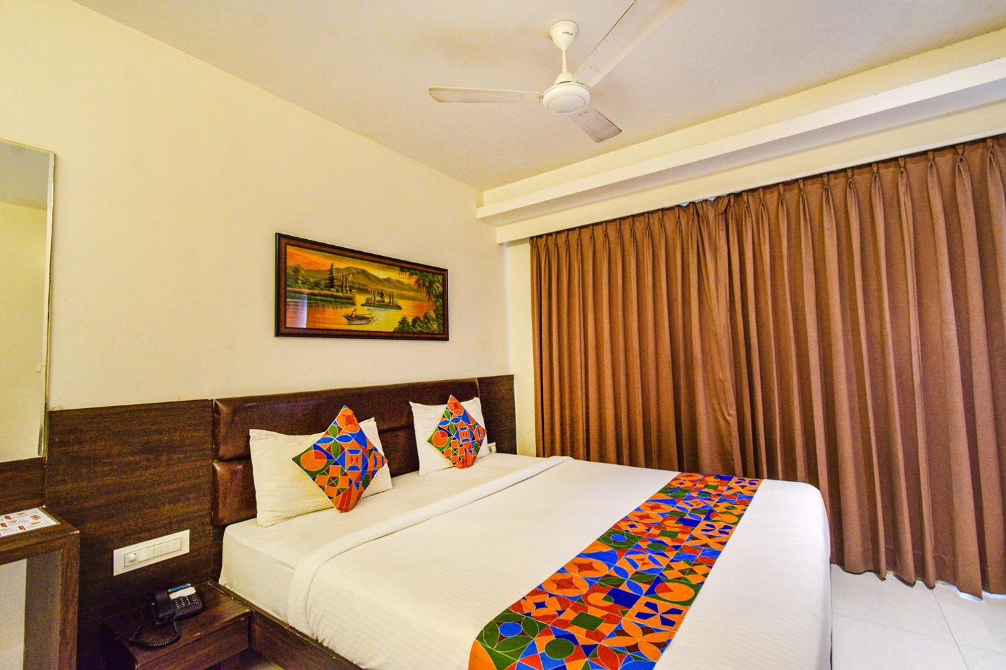 Fabhotel Prime Prowell Crown - Nr Tcs Deccan Park, Hitech City ไฮเดอราบัด ภายนอก รูปภาพ