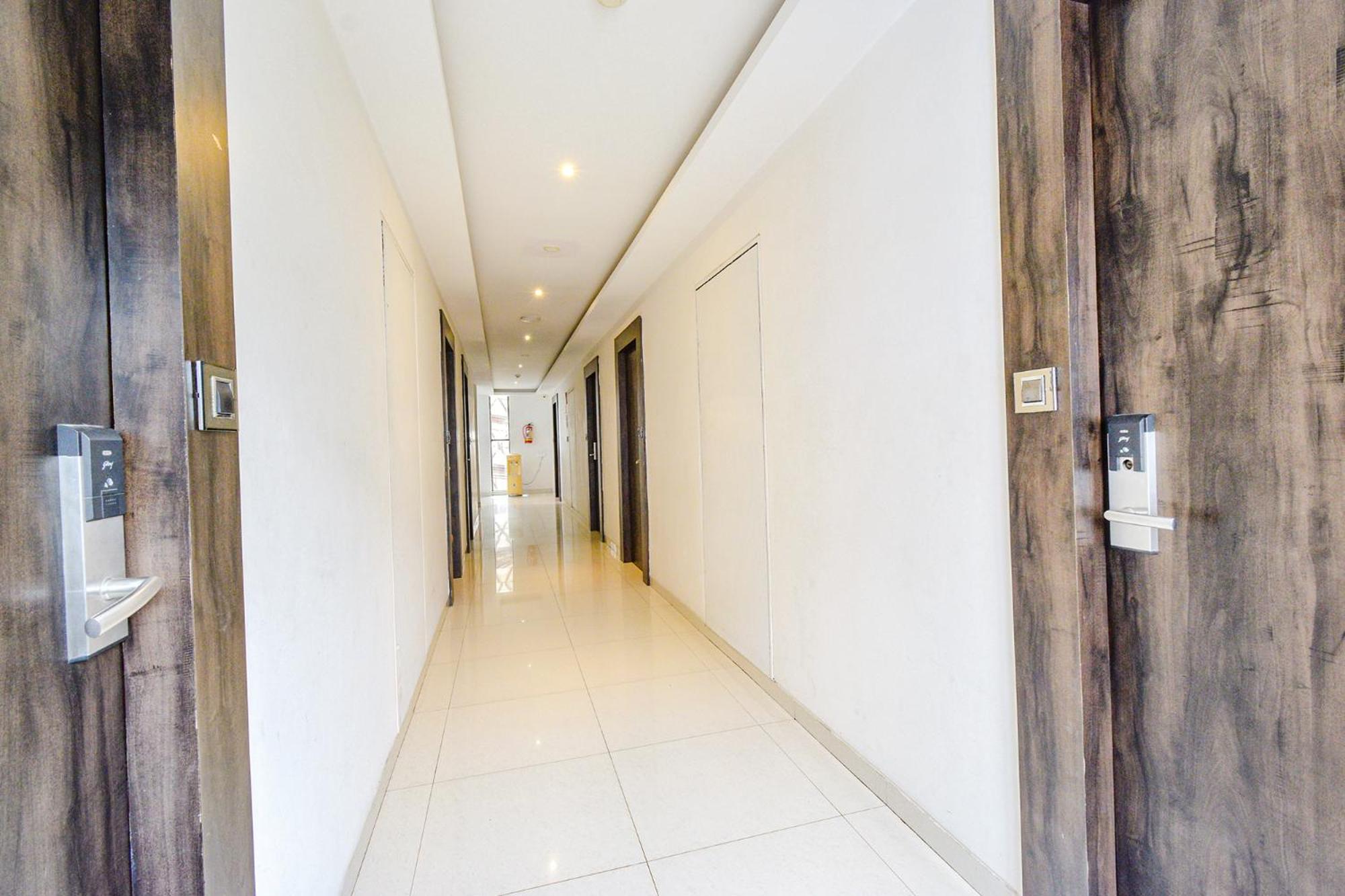 Fabhotel Prime Prowell Crown - Nr Tcs Deccan Park, Hitech City ไฮเดอราบัด ภายนอก รูปภาพ
