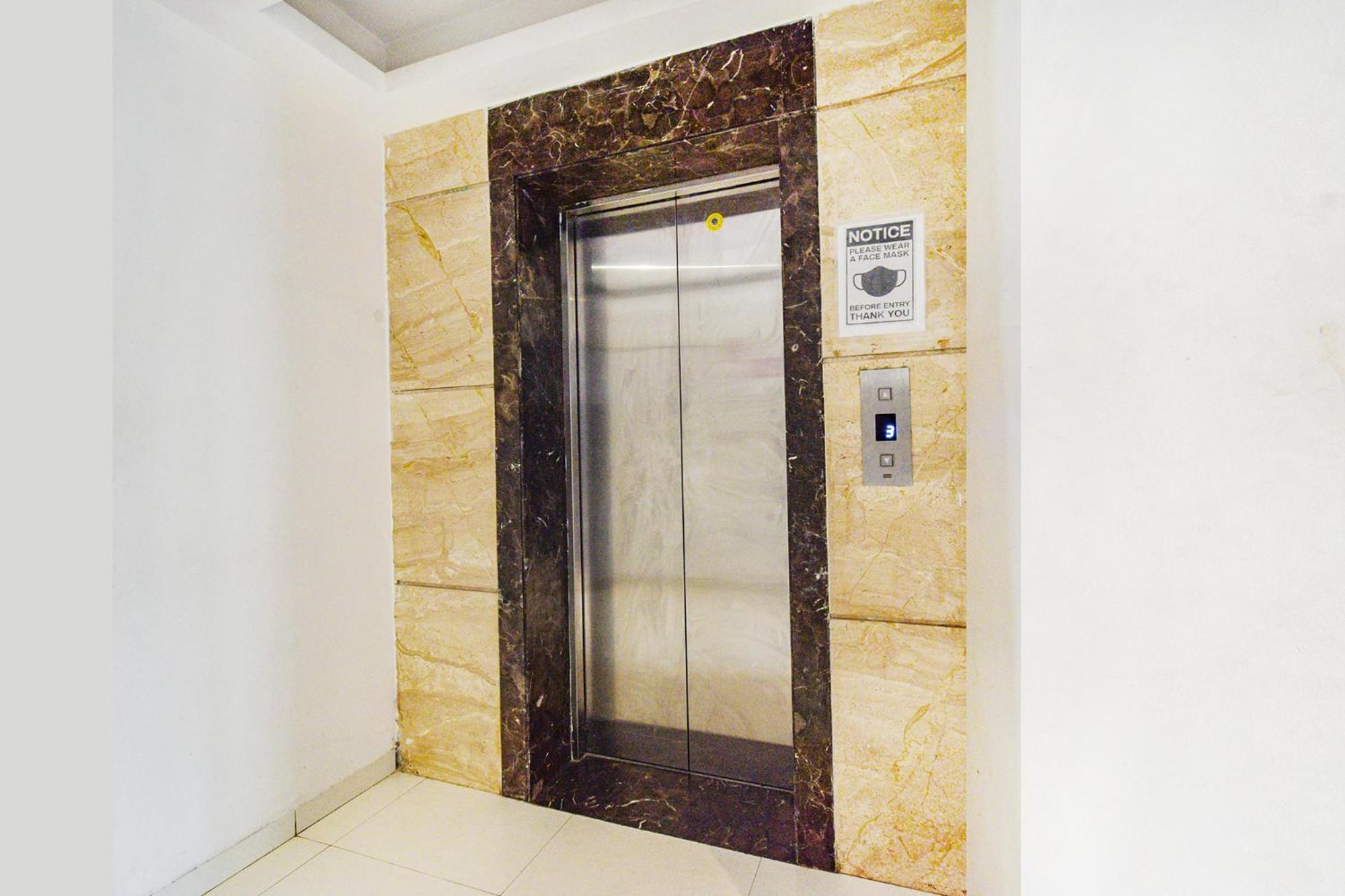 Fabhotel Prime Prowell Crown - Nr Tcs Deccan Park, Hitech City ไฮเดอราบัด ภายนอก รูปภาพ